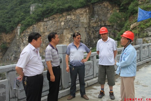 加強(qiáng)防汛督查，確保安全度汛